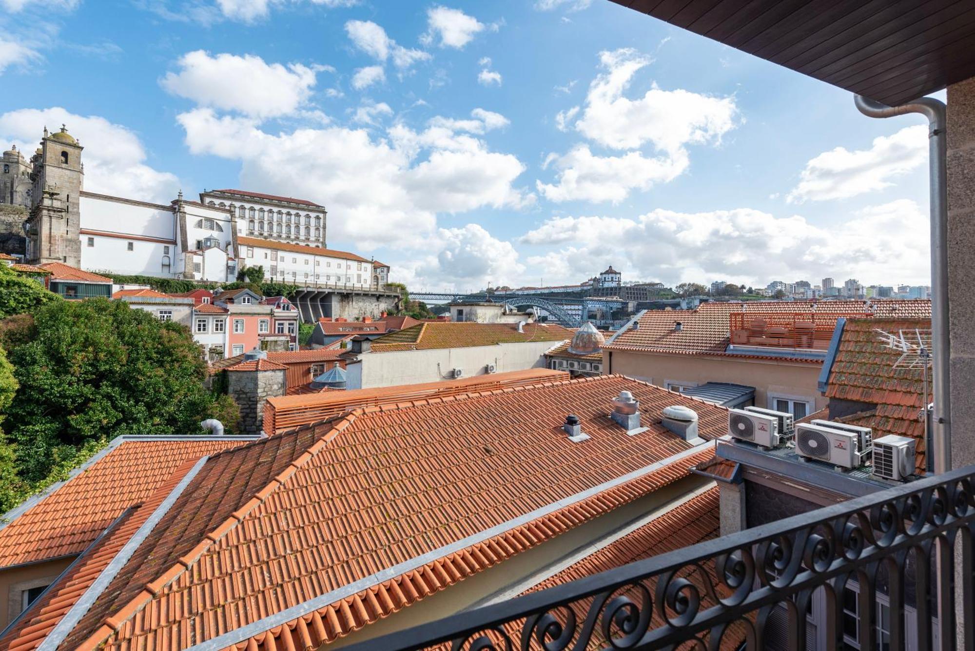 Apartamento Mouzinho 32 *