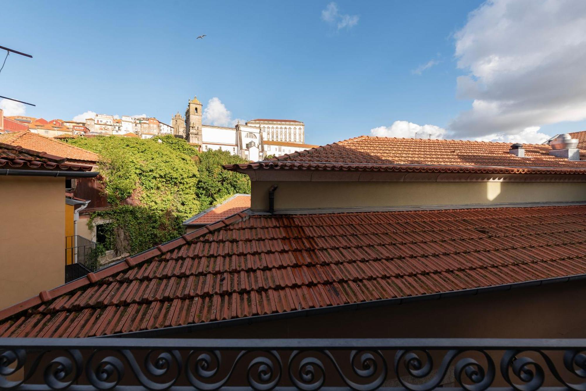 Apartamento Mouzinho 32 *